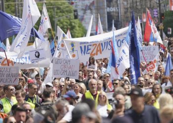 Arrest shtëpiak për 3 nga 6 aktivistët e burgosur në Novi Sad