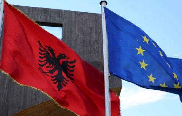Shqipëria hap grup-kapitullin numër 3 në negociatat e anëtarësimit në BE