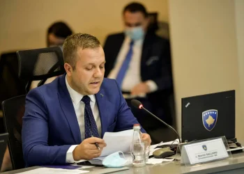 Sallahu demanton deklaratat se janë ndalur fondet për të akuazuarit në Hagë: Qeveria ka paguar 32 milionë euro për mbrojtjen e ish-krerëve të UÇK-së në Hagë