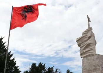 ​Dita e Dëshmorëve, nderim për heronjtë që dhanë jetën për liri dhe dinjitetin e çdo shqiptari