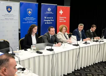 Rizvanolli: ZRrE raportoi se 6 furnizues të energjisë janë aktiv dhe 5 tashmë kanë dhënë oferta për biznese – numri i licencave për furnizim ka shkuar në 21