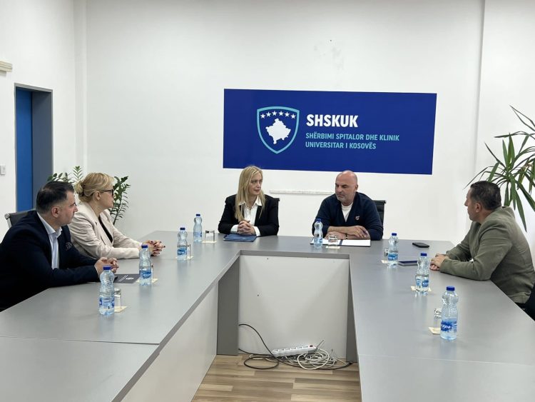 IKSHPK-ja ia dhuron pesë pajisje ShSKUK-së, shërbejnë për zbulim të hershëm të Sepsës