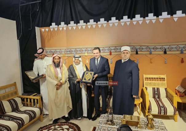 Me pjesëmarrjen e Kurtit, hapet ekspozita “Urat” në bashkëpunim me Arabinë Saudite