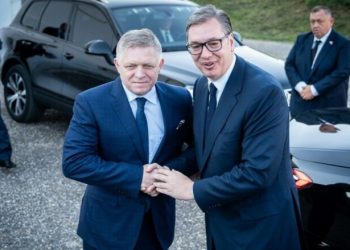 Justifikim para Putinit – Fico ‘sëmuret papritur’ si Vuçiqi disa ditë para shkuarjes në Moskë