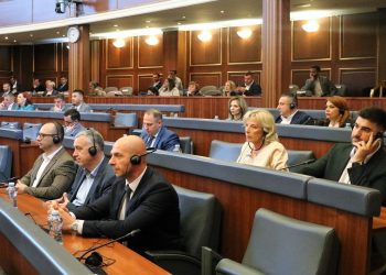 Deputetët e Listës Serbe nënshkruan betimin për mbrojtjen e sovranitetit e Kosovës