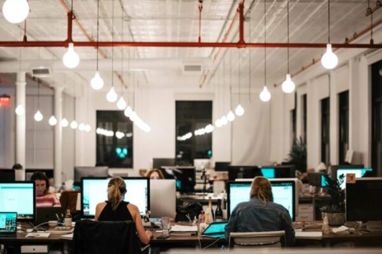 Rëndësia e shëndetit mendor në vendin e punës dhe si duhet ta ruajmë atë?