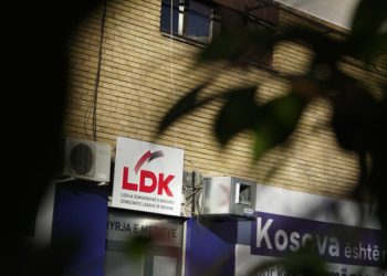 LDK sot dorëzon kallëzim penal ndaj Kurtit dhe ish ministrave të rizgjedhur deputetë