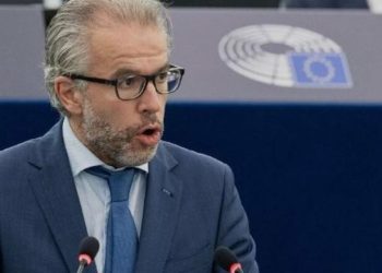 Eurodeputeti i ashpër ndaj BE-së: Hiqni pengesat, pranoni aplikimin e Kosovës për anëtarësim
