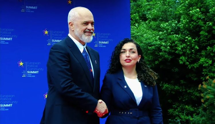 Osmani nuk do të takohet me Vuçiqin