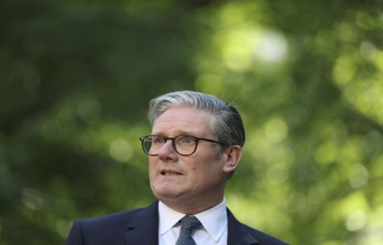 Britania e Madhe pezullon bisedimet tregtare me Izraelin