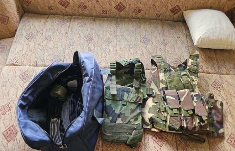 Policia konfiskon armatim dhe substanca narkotike në veri