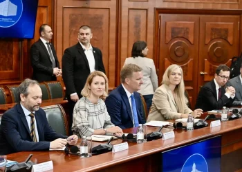 BE i kërkon Serbisë qartësi strategjike dhe përkushtim ndaj reformave