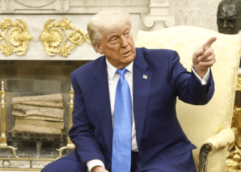 “Budalla, i lig, idiot”, Trump fyen rëndë gazetarin e NBC që e pyeti për avionin dhuratë nga Katari