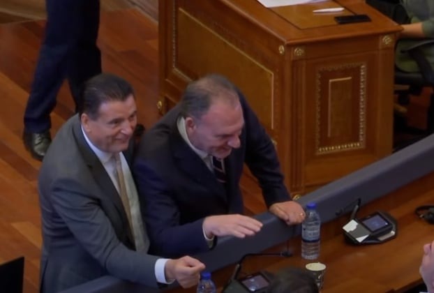 Kur Bahtiri flet – Nisma, VV dhe LDK “bëhen një” në sallë (VIDEO)