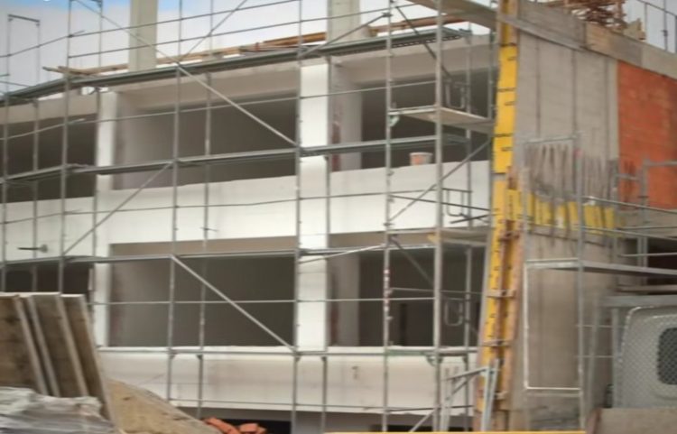 Shkolla në Kalabri do të mund të pranojë 1 mijë nxënës