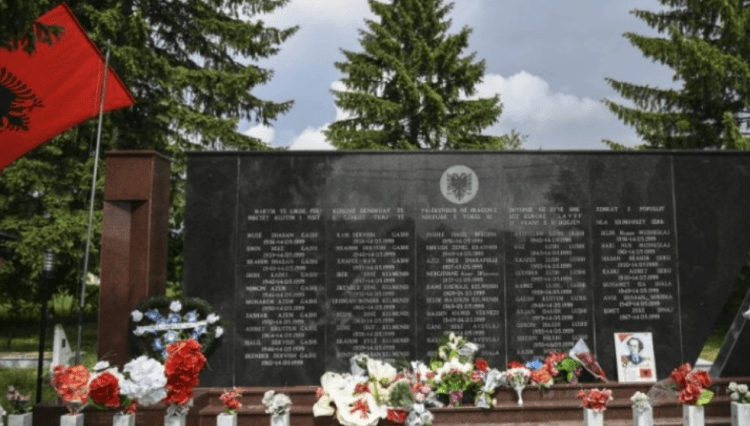 Sot bëhen 26 vjet nga m*asakra në Qyshk të Pejës