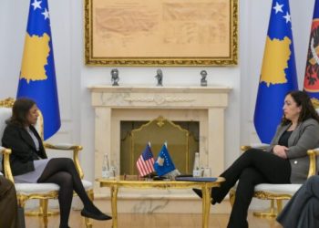Presidentja Osmani takohet me Prattipatin, temë diskutimi edhe formimi i institucioneve të reja