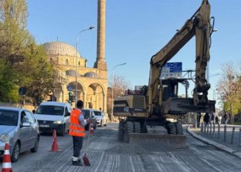 Gjenden struktura arkeologjike, ndalen punimet në rrugën “Agim Ramadani” në Prishtinë