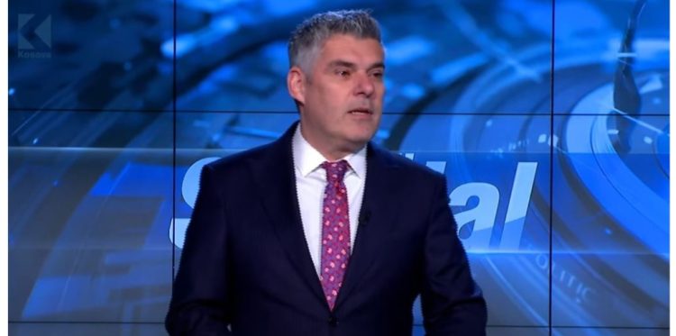 Kastrati largohet nga PDK-ja, kritikon Krasniqin për takimin me Kurtin