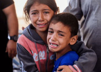 “Ulem e qaj si fëmijë që nuk po mundem t’u siguroj ushqim”, emocionon rrëfimi i një babai palestinez për fëmijët e tij