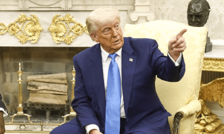 “Budalla, i lig, idiot”, Trump fyen rëndë gazetarin e NBC që e pyeti për avionin dhuratë nga Katari