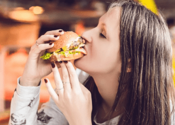 Ushqimet që dëmtojnë trurin, sipas Havardit