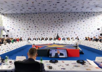 Rama mbyll seancën e parë të KPE: Shtëpia e shqiptarit është e Zotit dhe e mikut