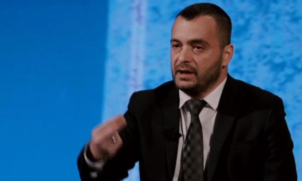 Rexhaj: VV shkon në takim me Osmanin, por presidentja s’mund të propozojë emra konkretë