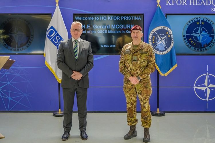 Komandanti i KFOR-it pret shefin e OSBE-së në Kosovë, diskutuan për sigurinë e dialogun