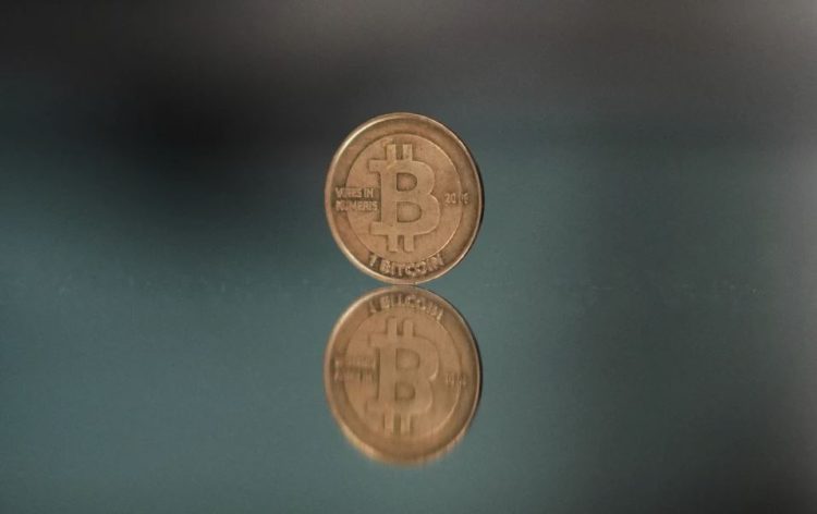 Ministri çek i drejtësisë jep dorëheqjen për shkak të skandalit me bitcoinin e dhuruar