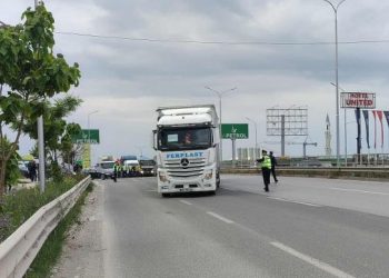 Bllokohen hyrjet kryesore për në Prishtinë