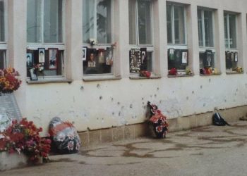 Haradinaj kujton m*asakrën e Bukoshit: Nuk ndalemi së kërkuari drejtësi