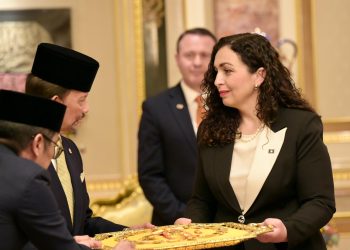 Sulltani i Bruneit i ndan Osmanit Urdhrin Mbretëror