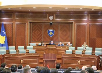 Dështon sërish konstituimi i Kuvendit, seanca vazhdon pas 48 orësh