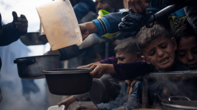 Një djalë 4-vjeçar vd*es nga uria në Gaza për shkak të bllokadës izraelite