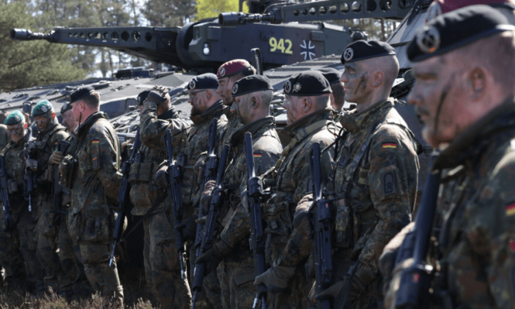 Gjermania “blindon” krahun lindor të NATO-s, afro 5000 trupa dislokohen në Lituani