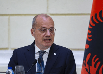 Hasani në Sarajevë: Shqipëria kundërshton fuqimisht retorikën separatiste në Bosnjë e Hercegovinë