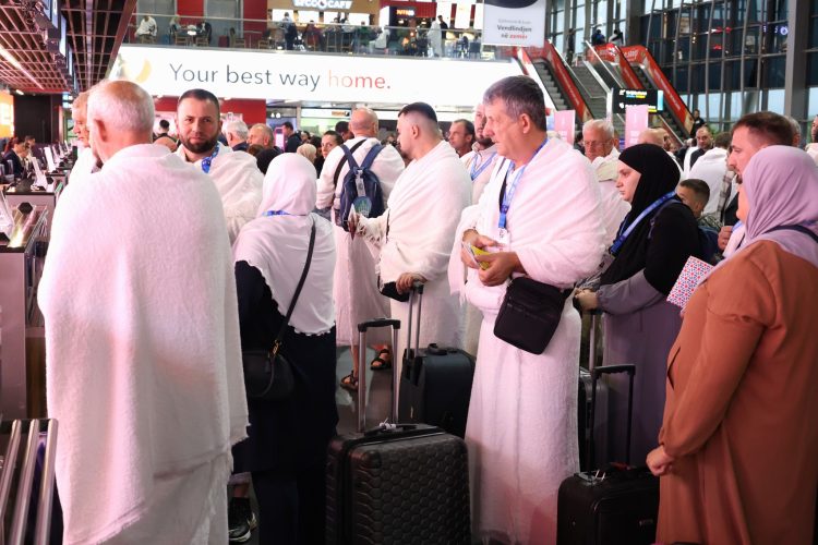 Niset grupi i parë i haxhilerëve nga Kosova