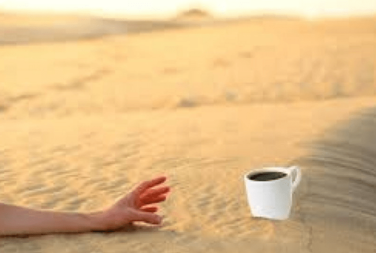 Pse nuk duhet të konsumoni kafe gjatë temperaturave të larta?