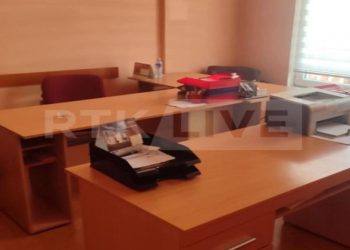 Rikthehet në pronësi të komunës një ndërtesë në Mitrovicën e Veriut (Video)