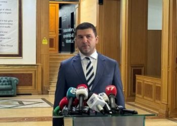 Memli Krasniqi: Deputetët e VV-së kërkuan që të mblidhemi një herë në javë, kjo është shkelje e rregullores