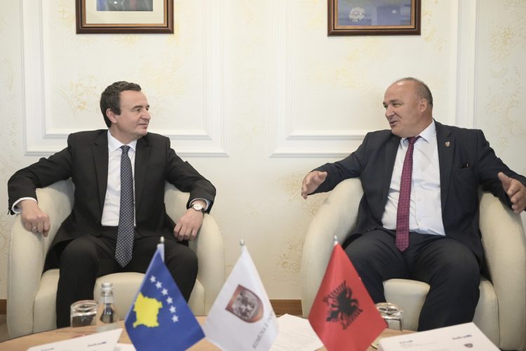 Kryeministri Kurti takoi Kryetarin e Komunës së Podujevës, Shpejtim Bulliqi