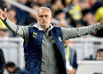 Mourinho trajner i Portugalisë? Ai mohon: Jam njeri besnik, do ta kisha njoftuar Fenerbahçen