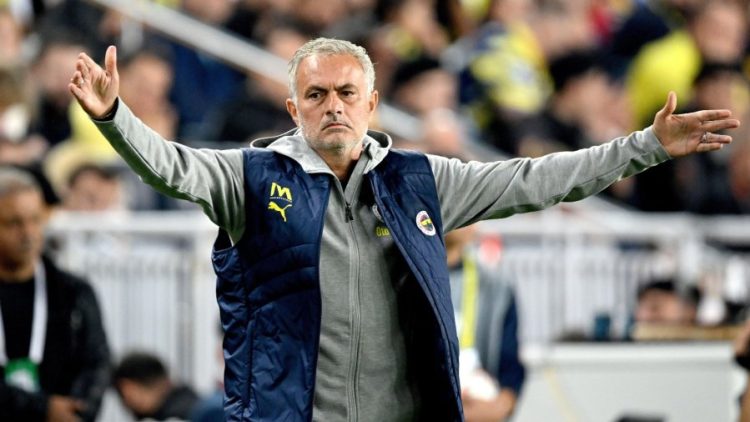 Mourinho trajner i Portugalisë? Ai mohon: Jam njeri besnik, do ta kisha njoftuar Fenerbahçen