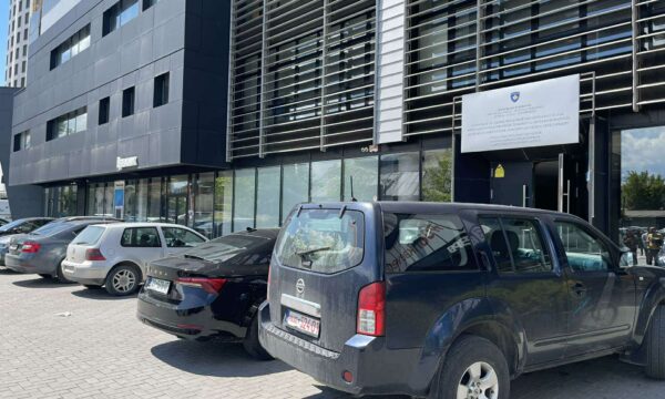 Policia e Kosovës jep detaje rreth aksionit të djeshëm në Ministrinë e Bujqësisë, tregon se çka u sekuestrua