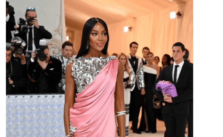 Naomi Campbell përjashtohet nga Met Gala pas përplasjes me kryeredaktoren e Vogue, Anna Wintour