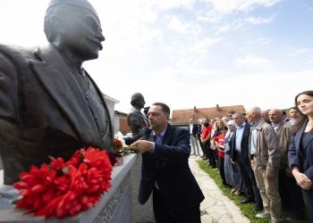 Nura: Nderime të larta për sakrificën e heronjve Tahir e Nebih Meha