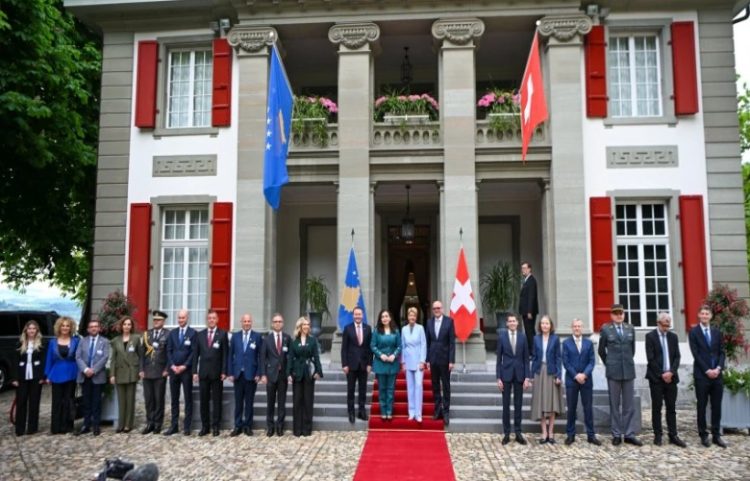 Presidentja Osmani në Zvicër: Bashkë po shkruajmë kapitullin e ri të historisë