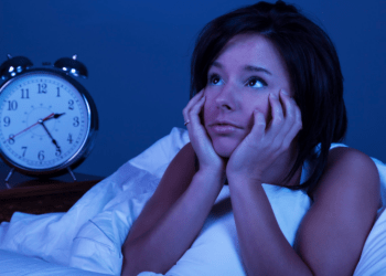 Probleme me pagjumësinë? Ja çfarë të hani para gjumit