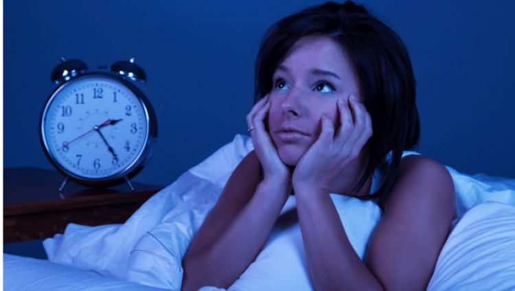 Probleme me pagjumësinë? Ja çfarë të hani para gjumit